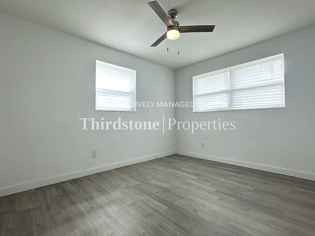 Building Photo - 8105 Santillo Dr