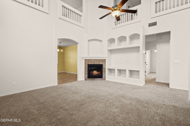 Building Photo - 369 Emerald Acres St