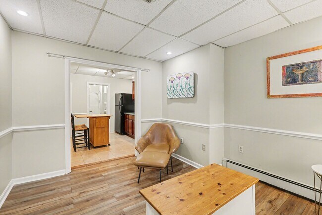 Building Photo - One bed, partially furnished, all utilities included