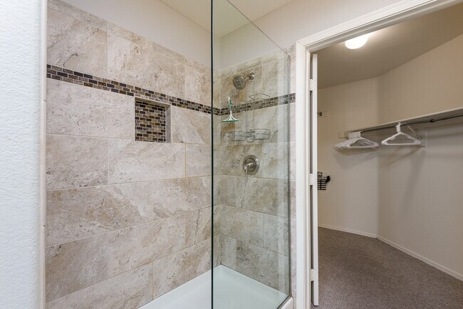 Building Photo - 9775 N 94th Pl