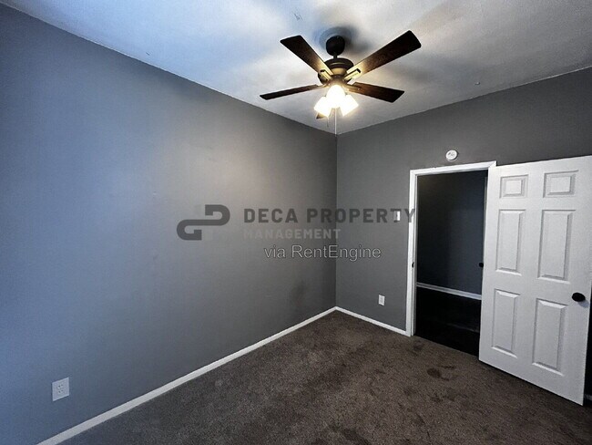 Building Photo - 1555 Salerno Dr