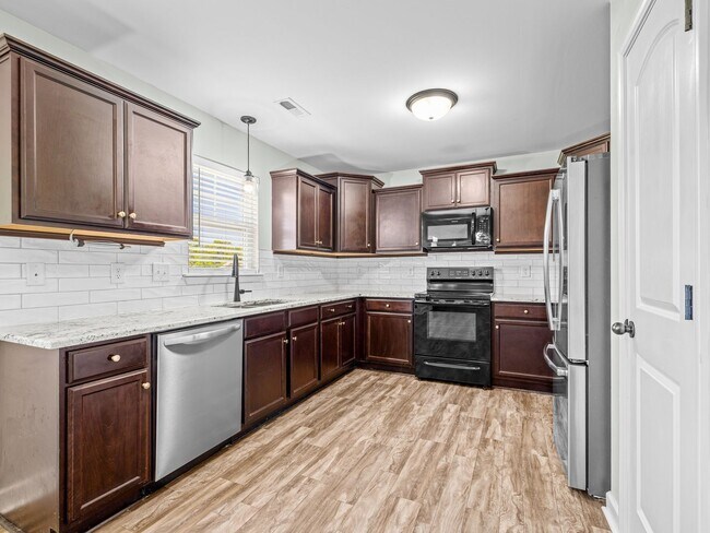 Building Photo - Eastport Subdivision
