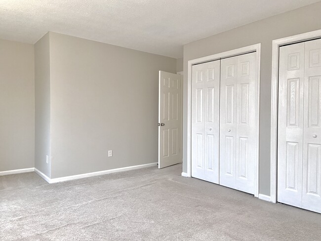 Building Photo - 204 Austin Ryer Ln