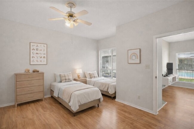 Building Photo - 6602 Harbor Town Dr