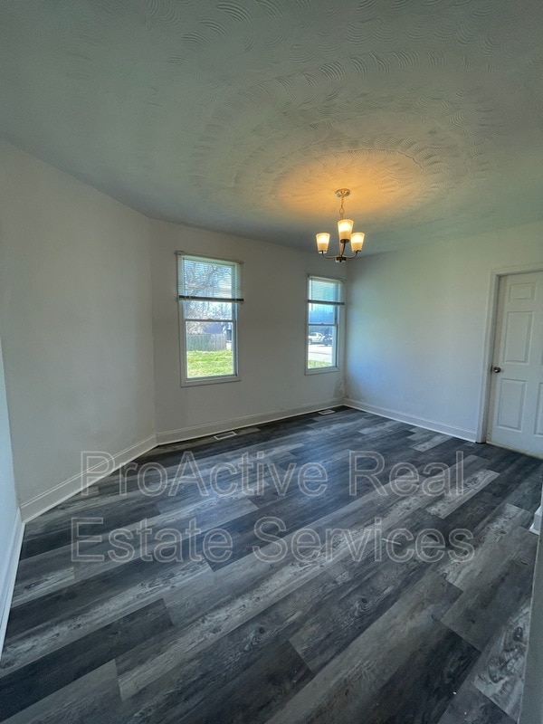 Building Photo - 815 W 34th St