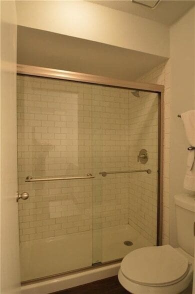 Building Photo - 518 Hunters Glen St