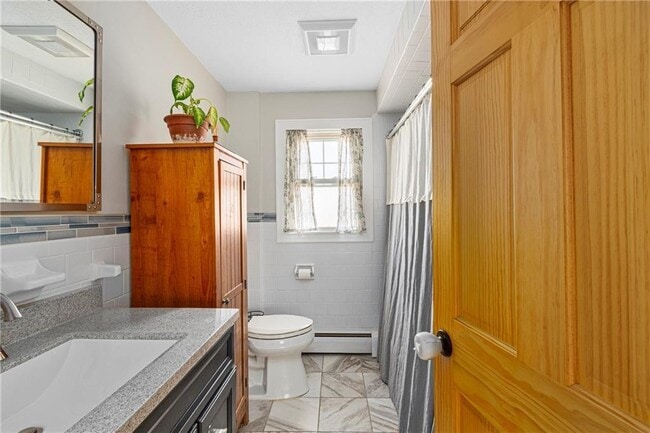 Building Photo - 147 Lyman St