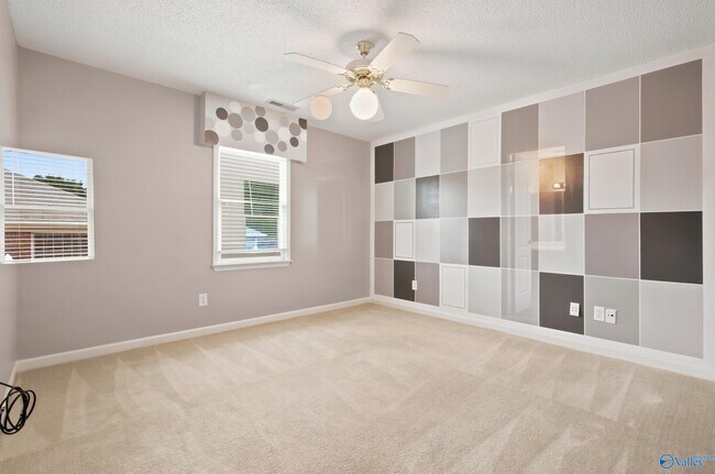 Building Photo - 135 Castleton Dr