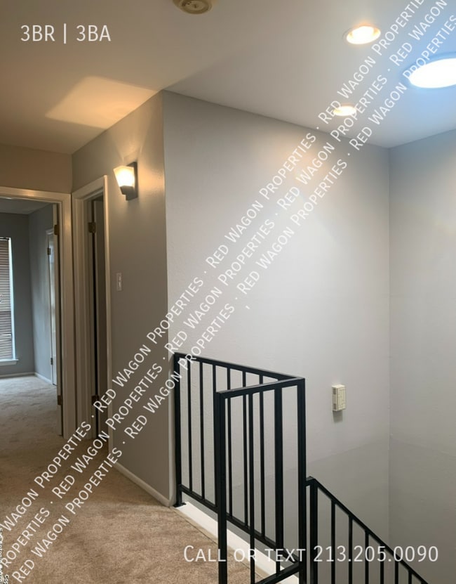 Building Photo - 5838 Royal Bend