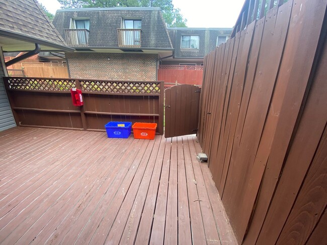 Building Photo - 2BR Finley Forest Condo – Minutes to Chapel Hill & UNC