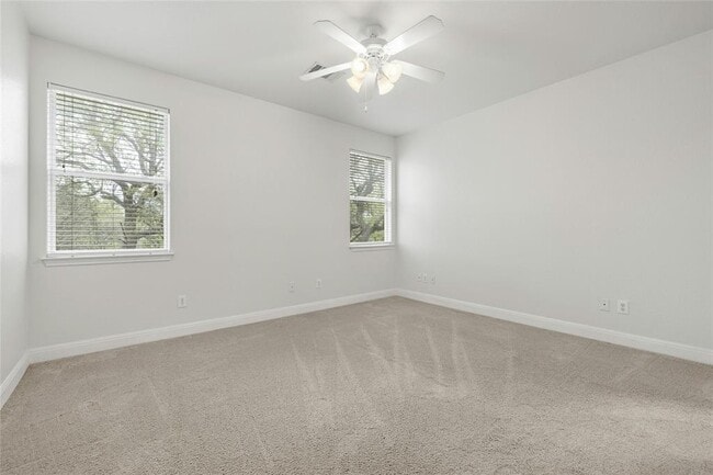 Building Photo - 1900 Jentsch Ct