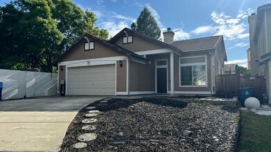 Building Photo - 5318 Pembroke Ct