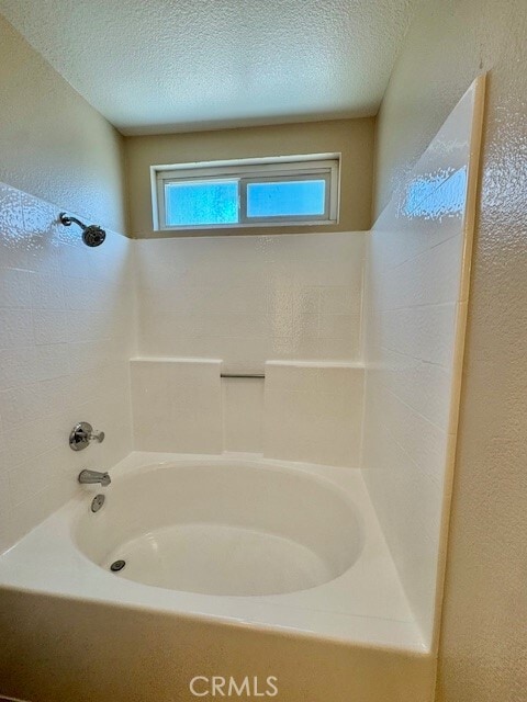 Building Photo - 5055 Cambridge Ave