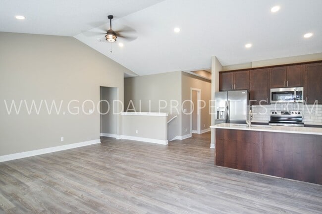 Building Photo - 4-Bedroom Ranch in Clive with Finished Basement & 3-Car Garage!