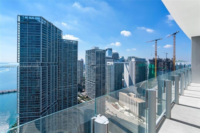 Building Photo - 300 Biscayne Blvd Way