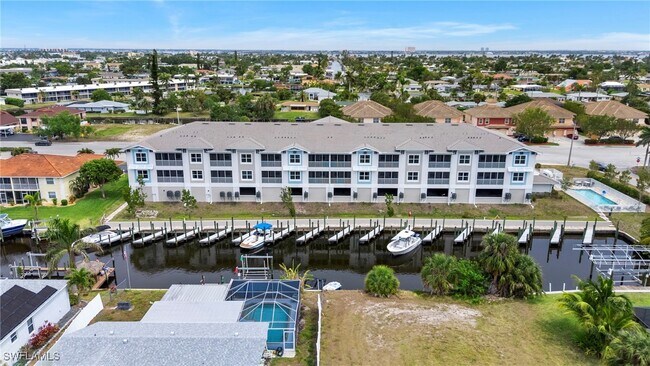 Primary Photo - 5126 Coronado Pkwy