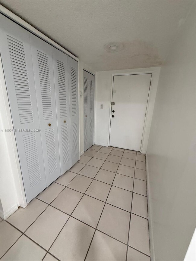 Building Photo - 9520 SW 8th St