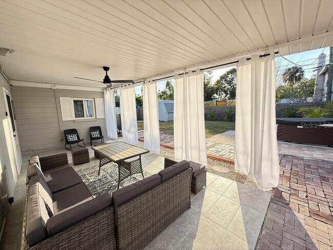 Building Photo - 4026 Indianapolis St NE