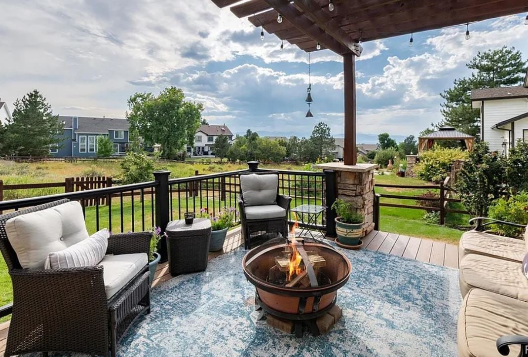 Deck with Mountain View - 9393 Prairie View Dr