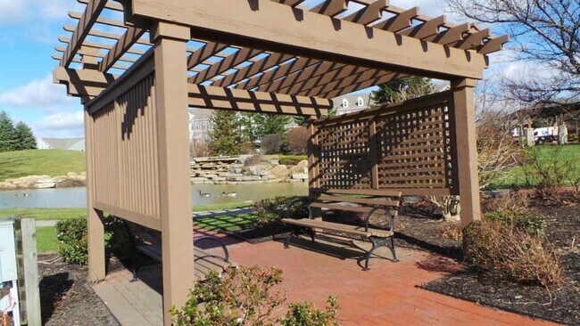 Building Photo - 6337 Chetti Dr