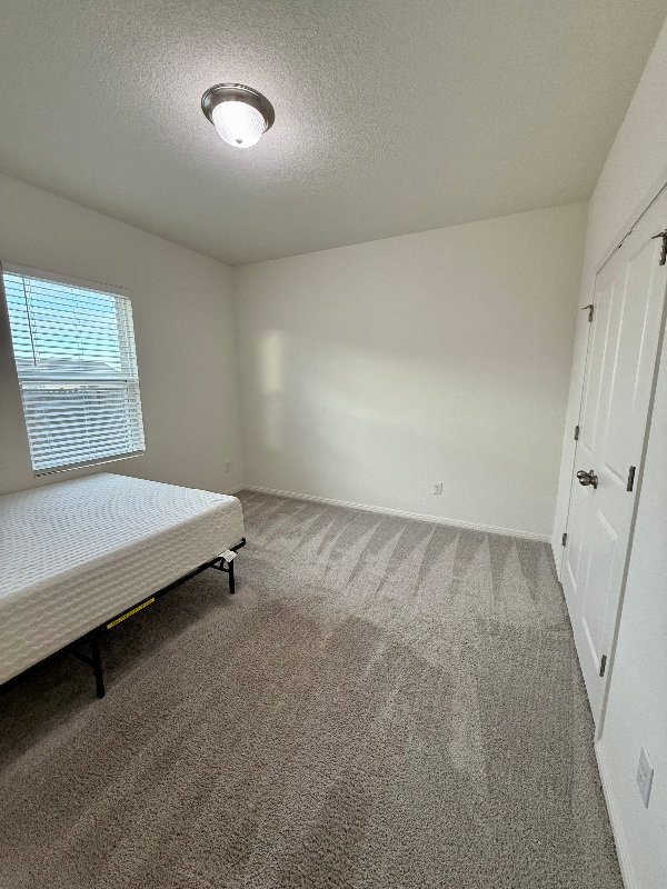 Building Photo - 107 Waterbuck Lp