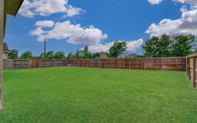 Building Photo - 2403 Orchard Way