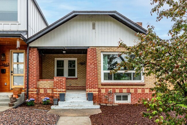 Building Photo - 1463L Dahlia St