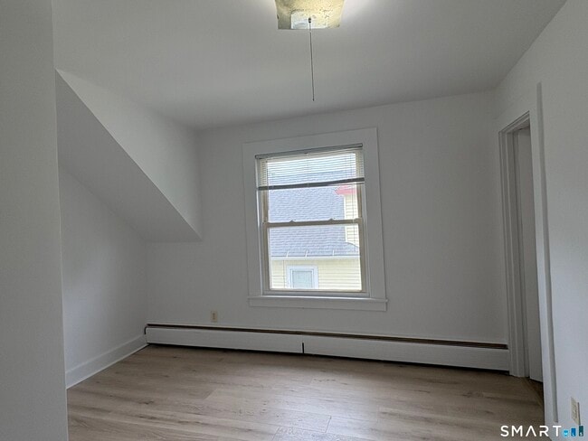 Building Photo - 48 Gridley St