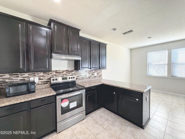 Building Photo - 14020 Corrine Cir