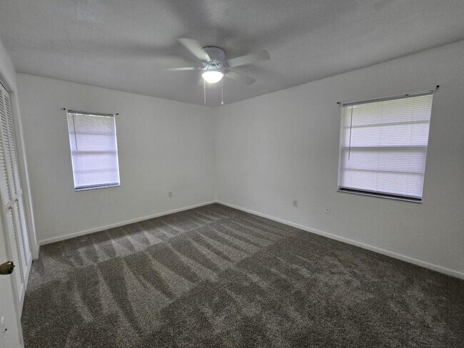 Building Photo - 1420 Mariner Blvd