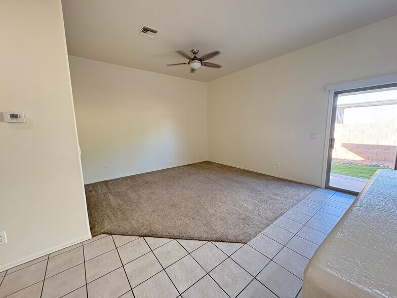 Living room - 8519 E Seabury Ct