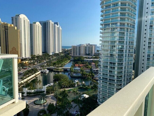 Primary Photo - 150 Sunny Isles Blvd