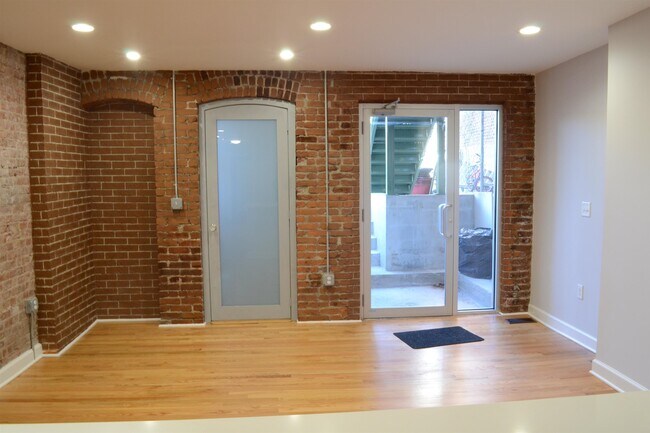 Building Photo - 1211 Palisade Ave