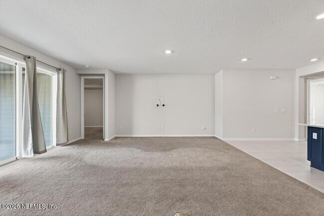 Building Photo - 3399 Kindlewood Dr