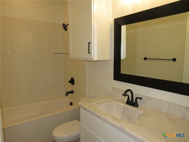 Building Photo - 3225 Tortuga Ct