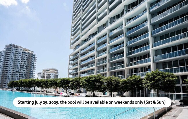 Building Photo - 485 Brickell Ave