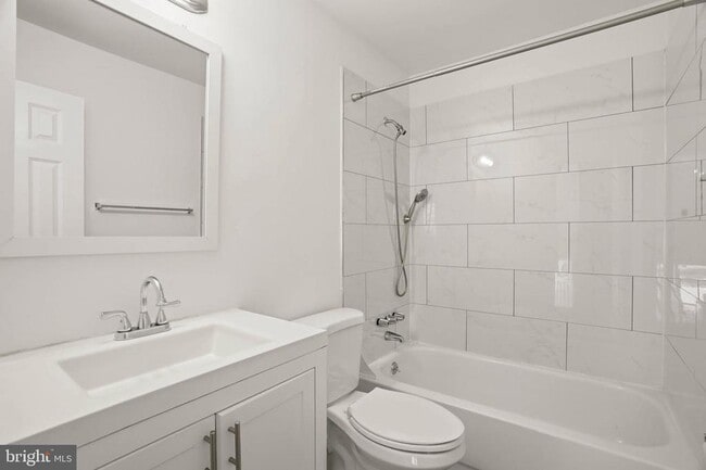 Building Photo - 9518 Blanchard Dr