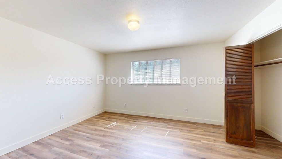 Building Photo - 2735 Fowler Rd