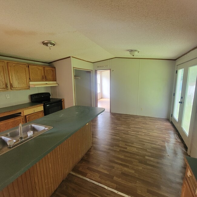 Building Photo - White Oak Properties (304 Pankey)