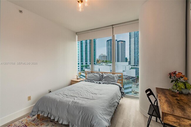 Building Photo - 888 Biscayne Blvd