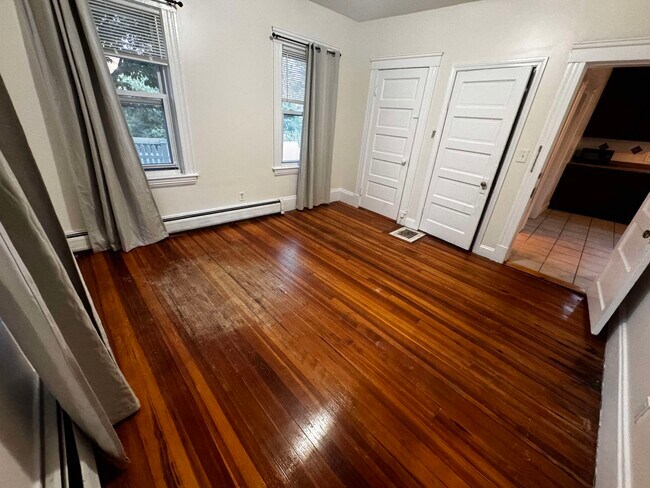 Building Photo - 26 Holworthy Pl