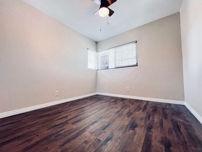 Building Photo - Santee 2 Bedroom Tamberly Townhouse for Rent