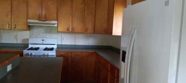 Building Photo - 15-1433-1433 25th Ave