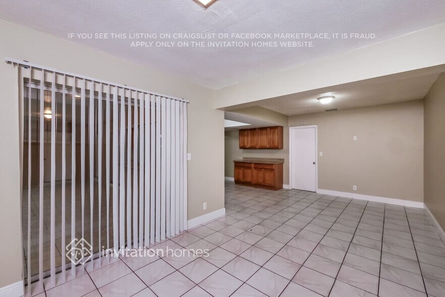 Building Photo - 2231 SW 67th Way