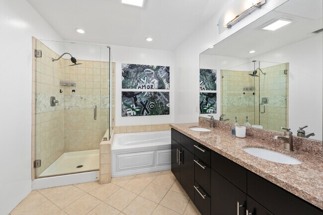 Building Photo - 1050 Island Ave