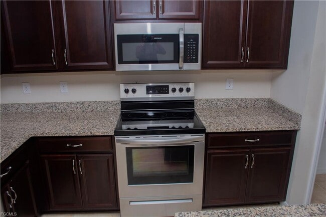 Building Photo - 3724 Crofton Court