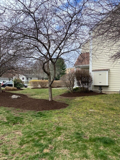 Building Photo - 20 Janet Cir