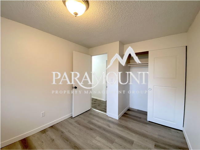 Building Photo - Newly Renovated 3 Bedroom!