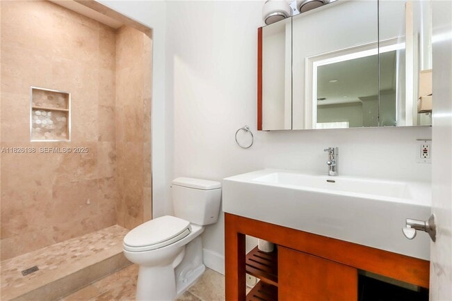 Building Photo - 1108 Washington St