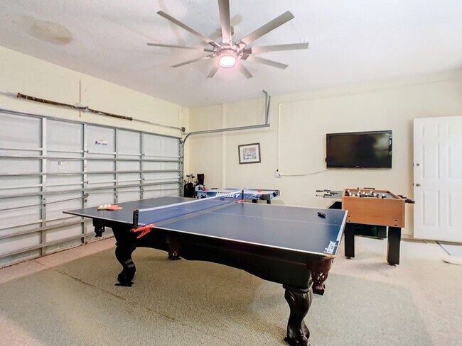 Building Photo - 846 Orista Dr